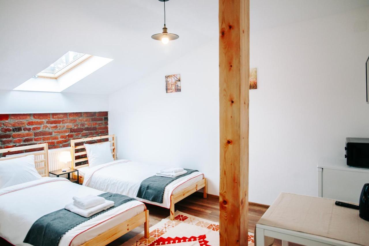 Kali Host Home Away From Home Târgu-Mureş Eksteriør bilde